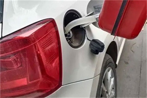 让胡路24小时救援车收费标准