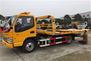 让胡路哪里有拖车服务